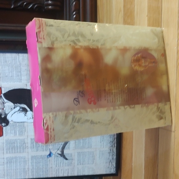 Dream Bride Barbie - Picture 8 of 11